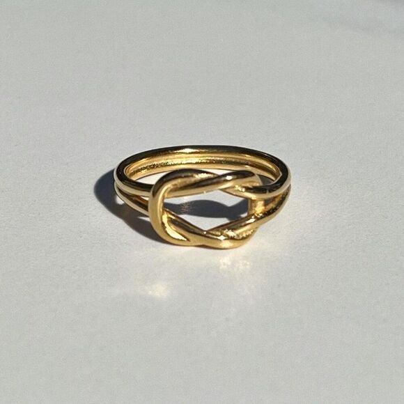 New! “Julie” Gold Ring - Picture 1 of 2